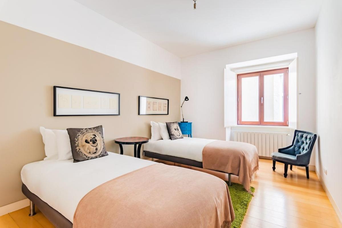 Mercy Ii, In The Heart Of Chiado Apartment Lisbon